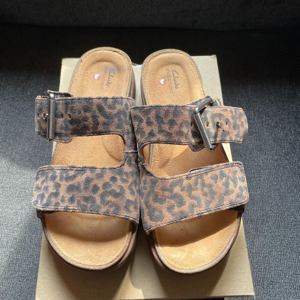 Clarks Elayne Ease Adjustable Sandal Leopard Print Sz 7.5